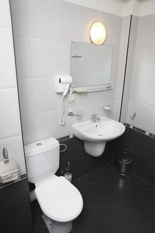 לוזנטס Hotel Laguna חדר תמונה