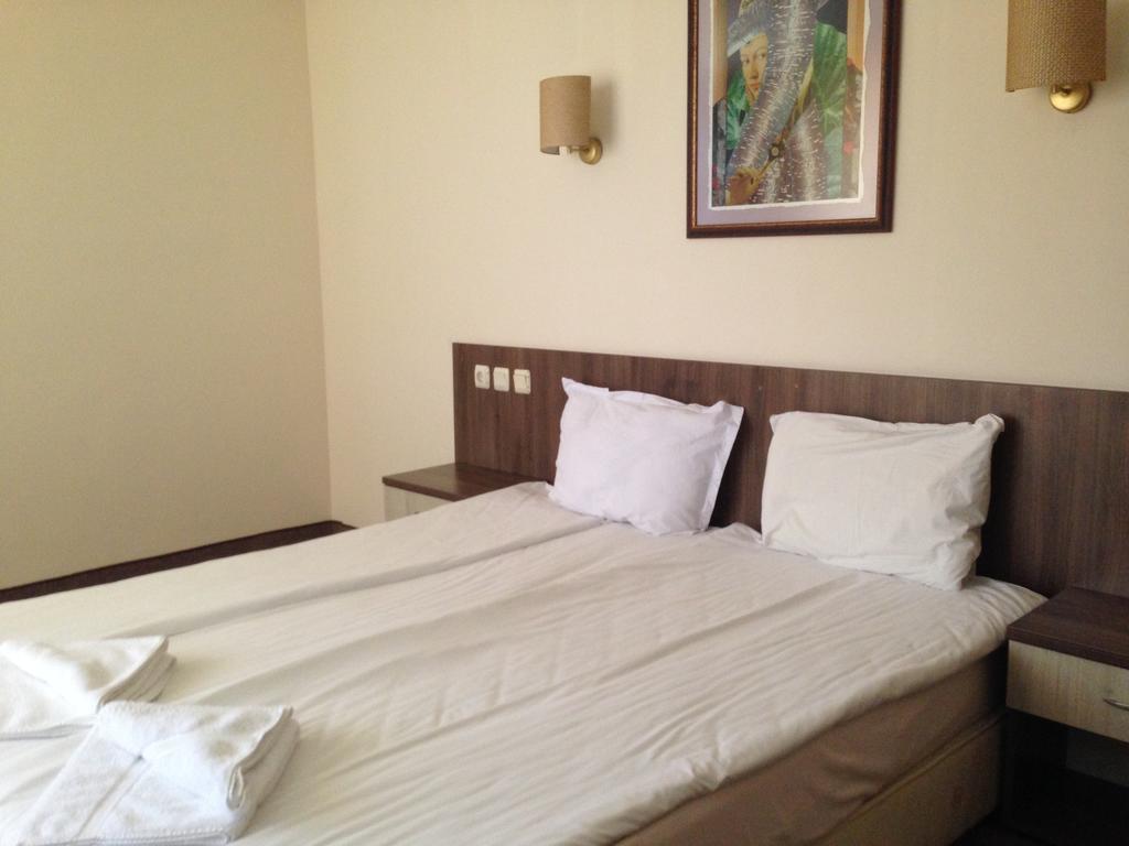 לוזנטס Hotel Laguna מראה חיצוני תמונה