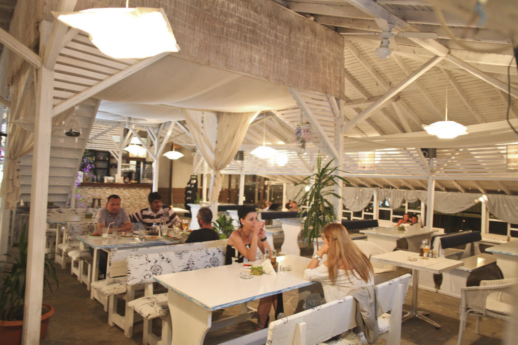 לוזנטס Hotel Laguna מראה חיצוני תמונה